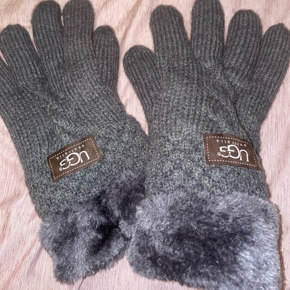 Uggs Australian gloves